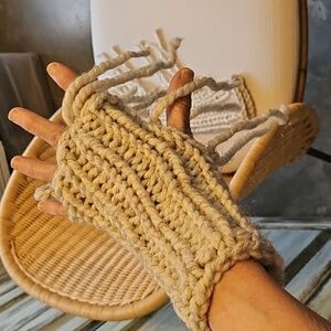 Chunky Knit Cream Tweedy Bohemian Funky Mitten Gloves Fringes